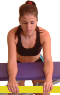 REST FOREARMS ON A BENCH